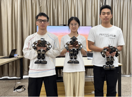 医药与健康学院学子在中国机器人及人工智能大赛省级选拔赛中荣获双项一等奖